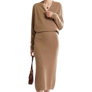 100% Cashmere OEM Solid Color Normcoreist V Neck Loose Office Lady Knitted Cashmere Sweater with Skirt Suit for Elegant Ladies